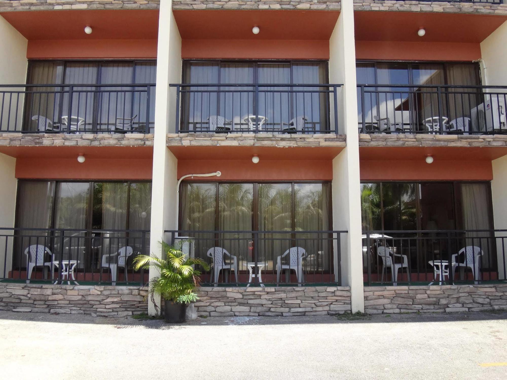 Barrigada Surestay By Best Western Guam Airport מראה חיצוני תמונה